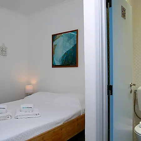 Hotel C12 - Sunshine In Luz Lagos